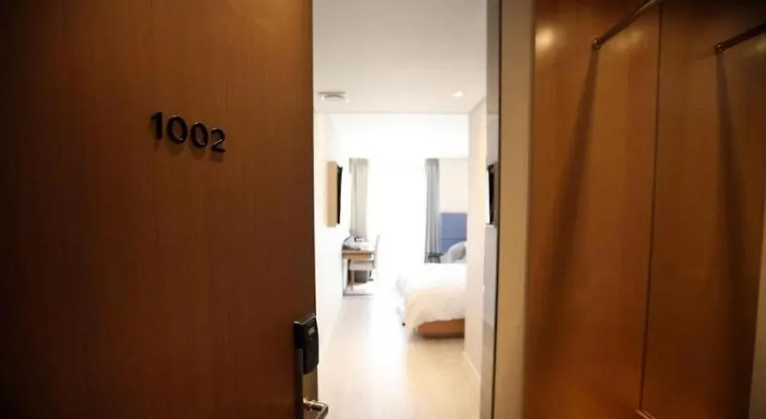 Londoner Hotel Busan 2*,