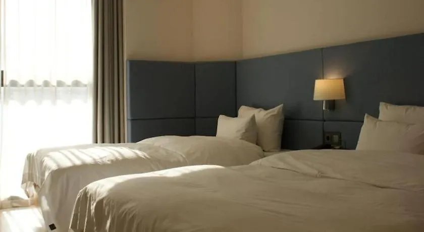 Londoner Hotel Busan 2*,