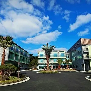 https://jeju-hue-resort.jejukoreahotels.com