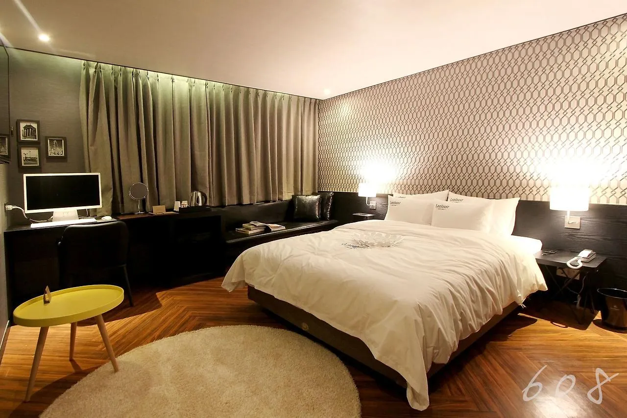 Londoner Hotel Busan 2*,  South Korea