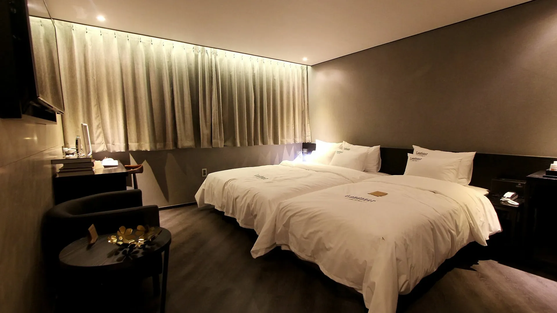 Londoner Hotel Busan Motel